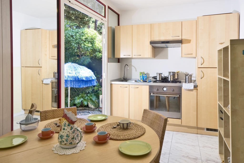 One-Bedroom Apartment Garden View